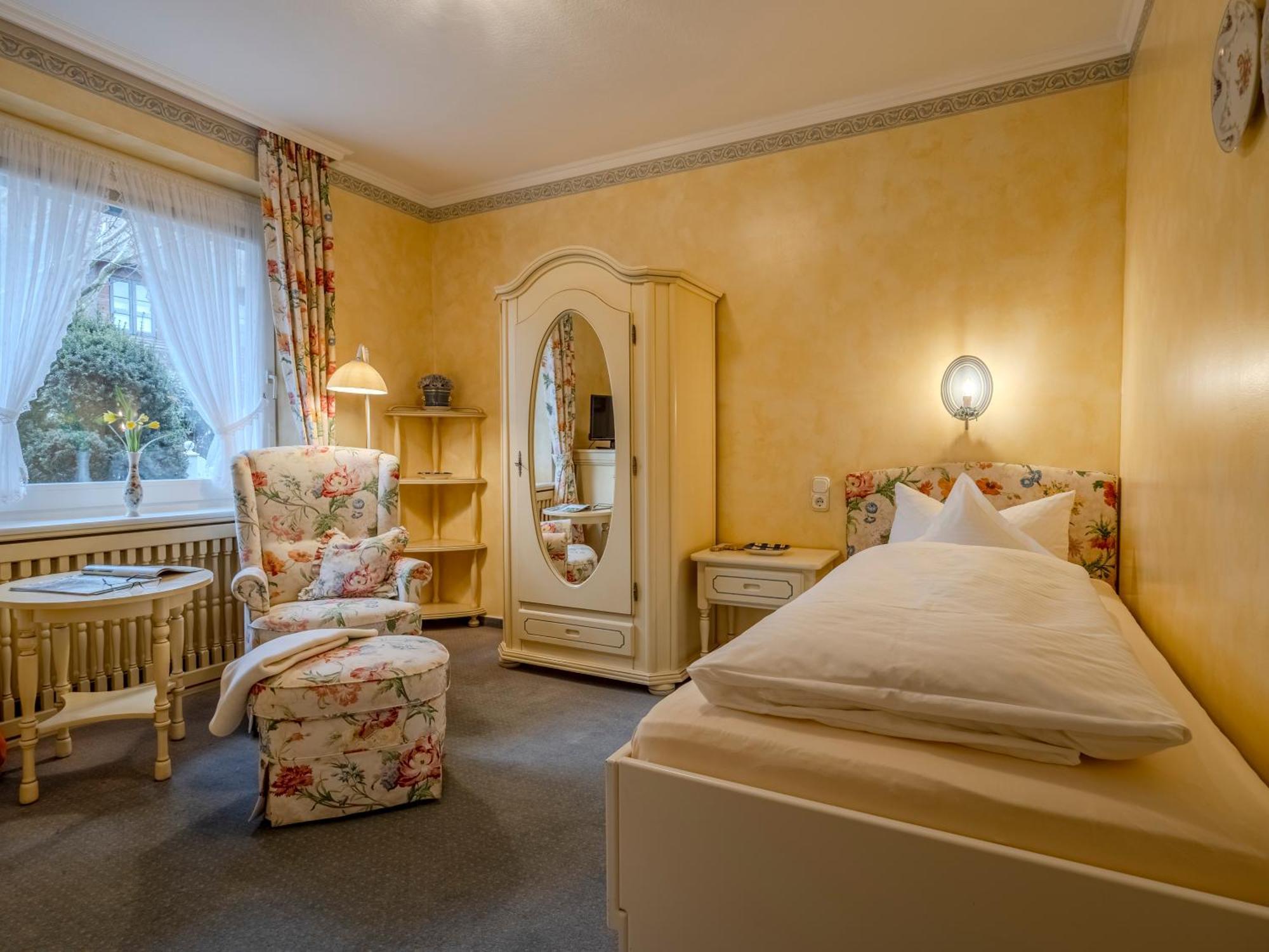 Hotel Wiesbaden 베닝슈테트 외부 사진