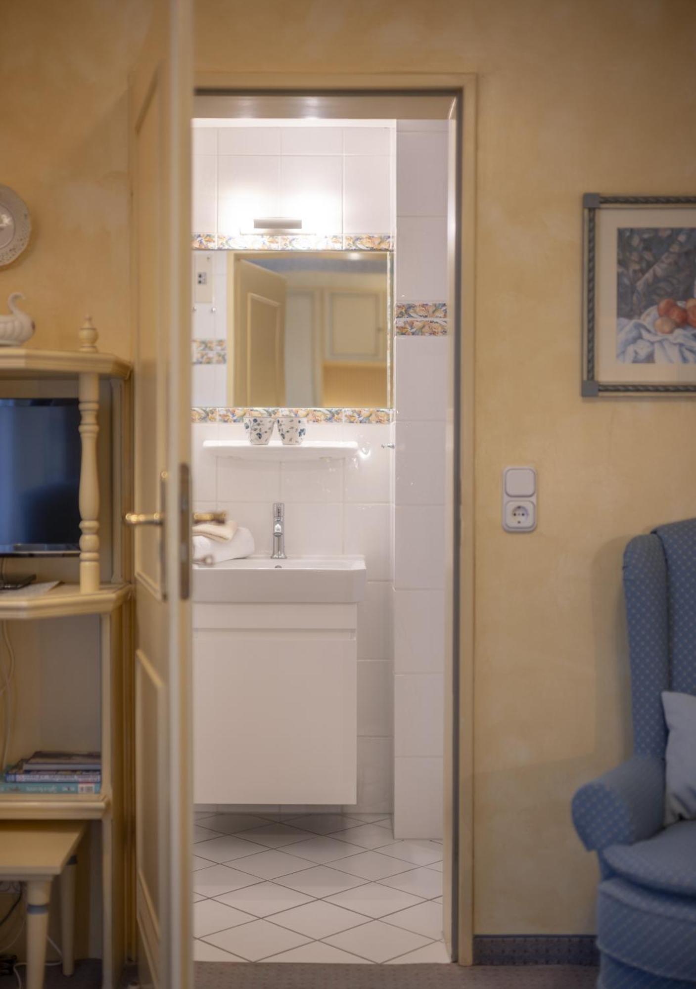 Hotel Wiesbaden 베닝슈테트 외부 사진