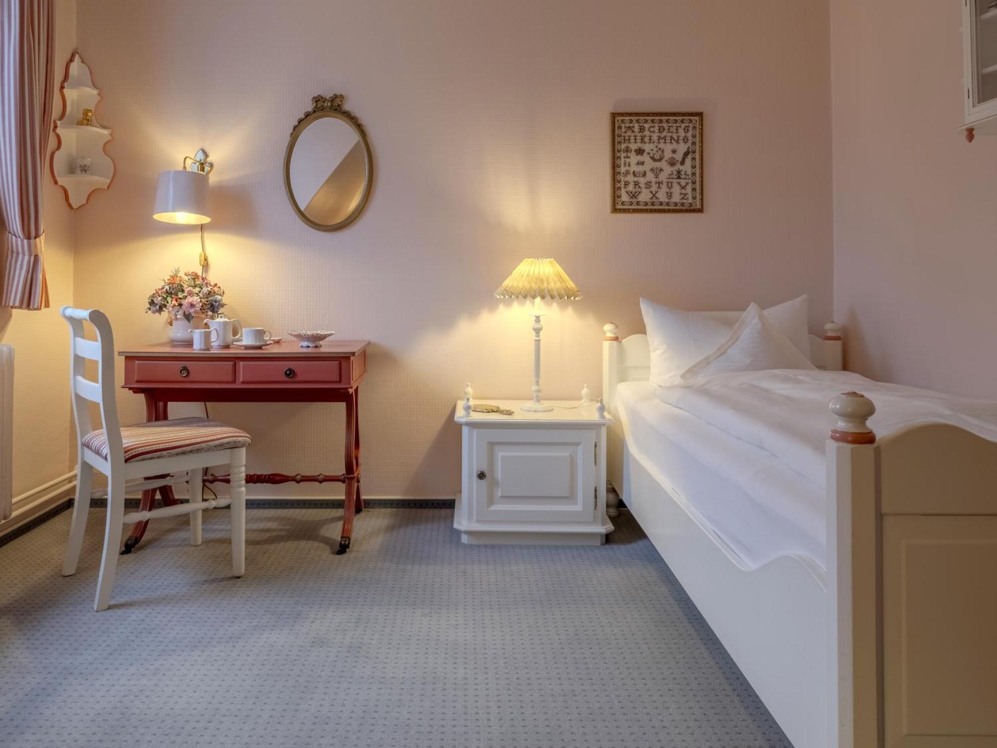 Hotel Wiesbaden 베닝슈테트 외부 사진